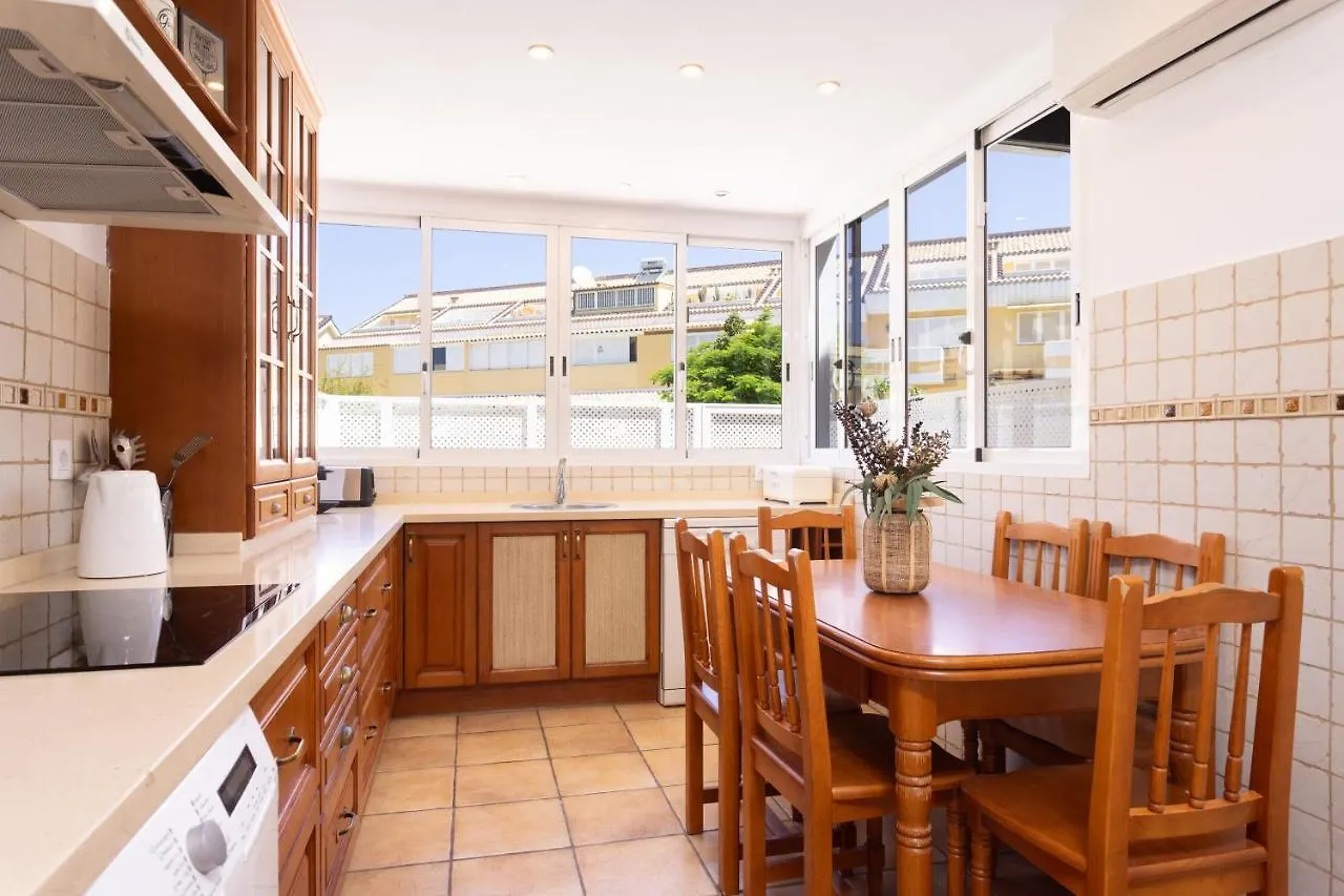 Design House 150M From Las Vistas Beach Playa de las Américas